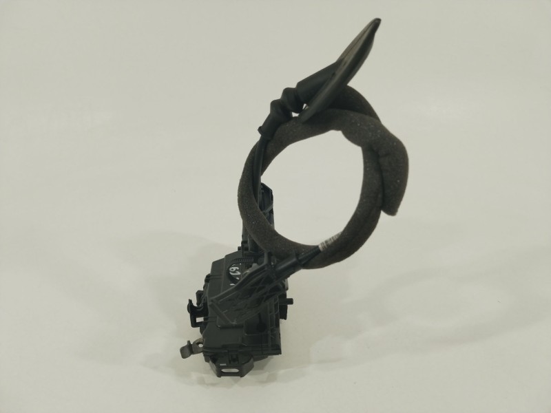 Recambio de cerradura puerta trasera derecha para renault clio v intens referencia OEM IAM 825007311R  