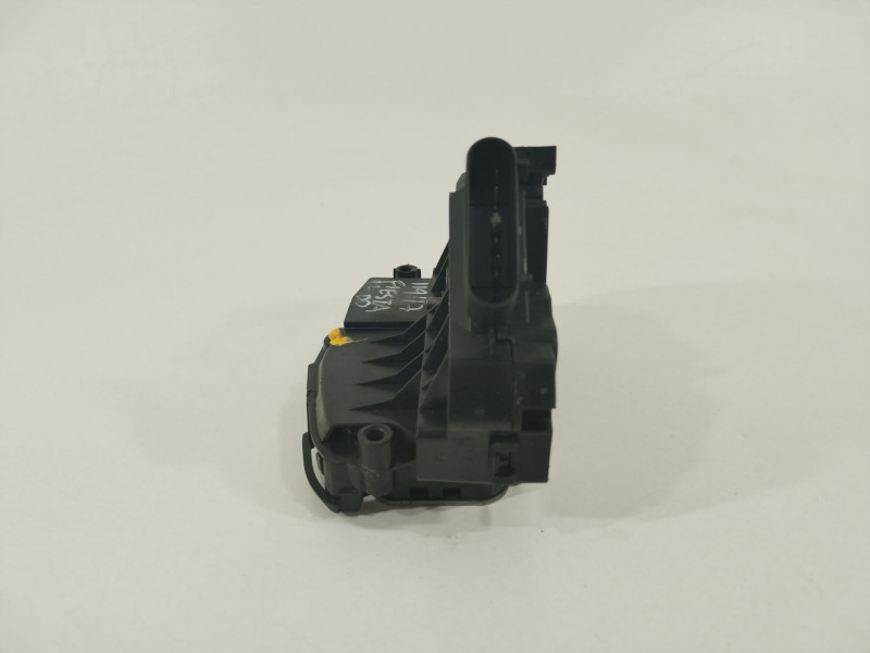 Recambio de cerradura puerta delantera derecha para ford fiesta (cb1) ambiente referencia OEM IAM 8A6AA21812BC  