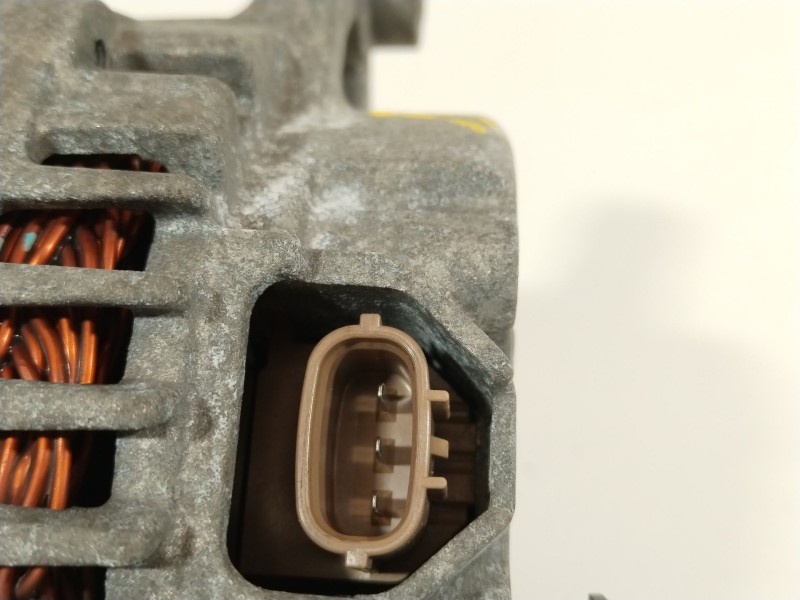 Recambio de alternador para nissan juke (f15) acenta referencia OEM IAM 231003VDIA  