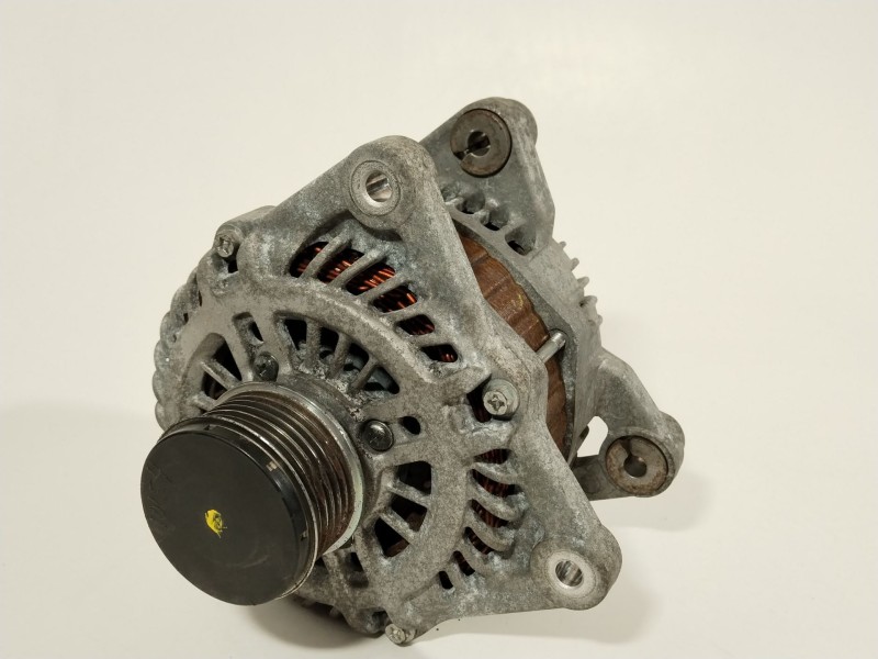 Recambio de alternador para nissan juke (f15) acenta referencia OEM IAM 231003VDIA  