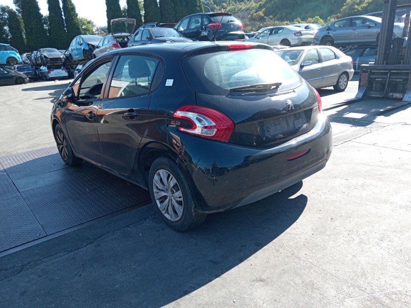 peugeot 208 i (ca_, cc_) del año 2013