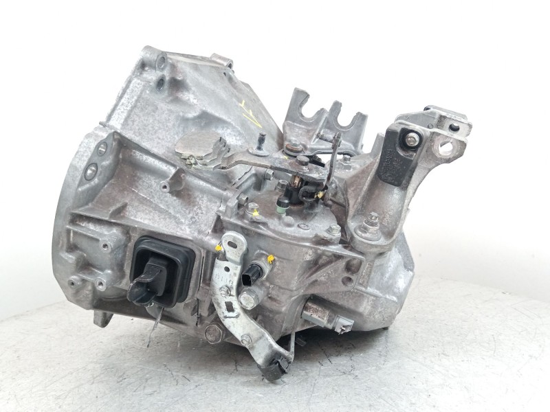 Recambio de caja cambios para mazda cx-3 luxury referencia OEM IAM 7TH0300462 B27D2 C6570