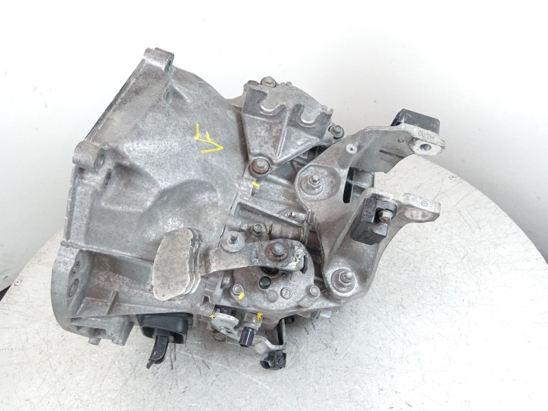 Recambio de caja cambios para mazda cx-3 luxury referencia OEM IAM 7TH0300462 B27D2 C6570