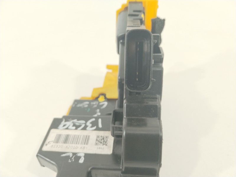 Recambio de cerradura puerta delantera derecha para kia cee´d (jd) 1.4 cvvt referencia OEM IAM 81320A2010  