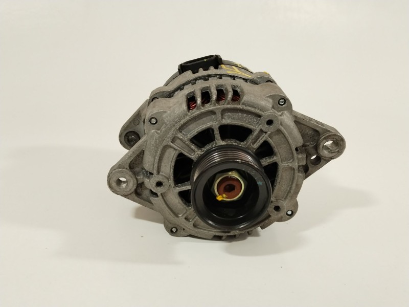 Recambio de alternador para daewoo nubira sedán (j200) 1.6 referencia OEM IAM 96540542  