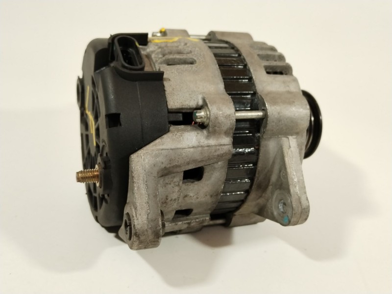 Recambio de alternador para daewoo nubira sedán (j200) 1.6 referencia OEM IAM 96540542  