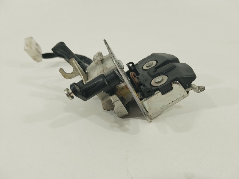 Recambio de cerradura maletero / porton para fiat linea (110) emotion referencia OEM IAM 51855352  