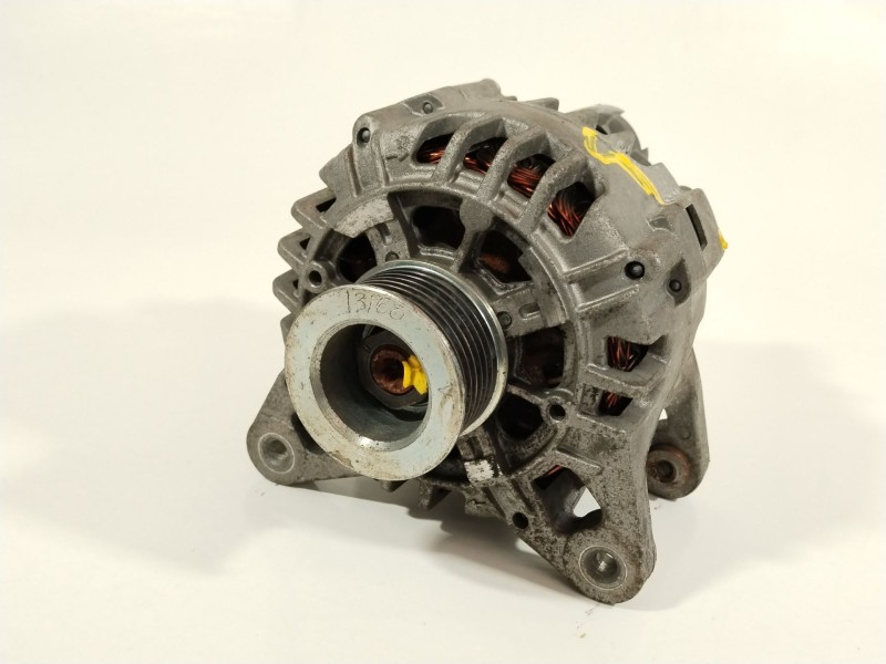 Recambio de alternador para renault clio iii exception referencia OEM IAM 8200654541C 111219689 TG9B042
