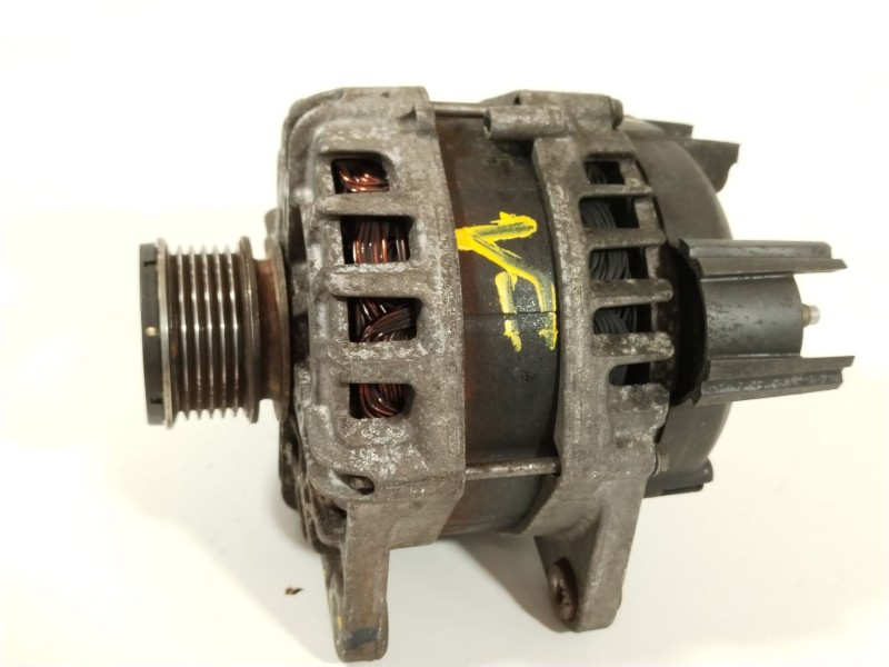 Recambio de alternador para dacia lodgy comfort referencia OEM IAM 231004719R  