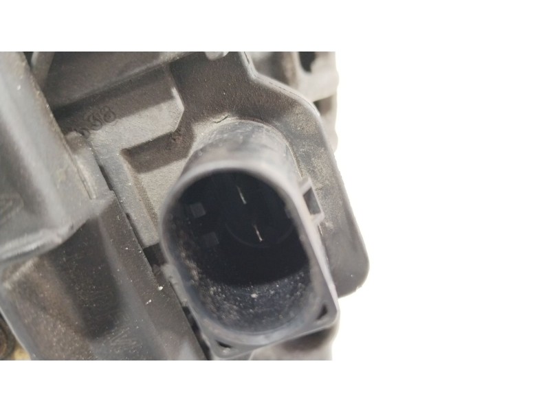 Recambio de alternador para volkswagen polo (9n3) advance referencia OEM IAM 028903028E  