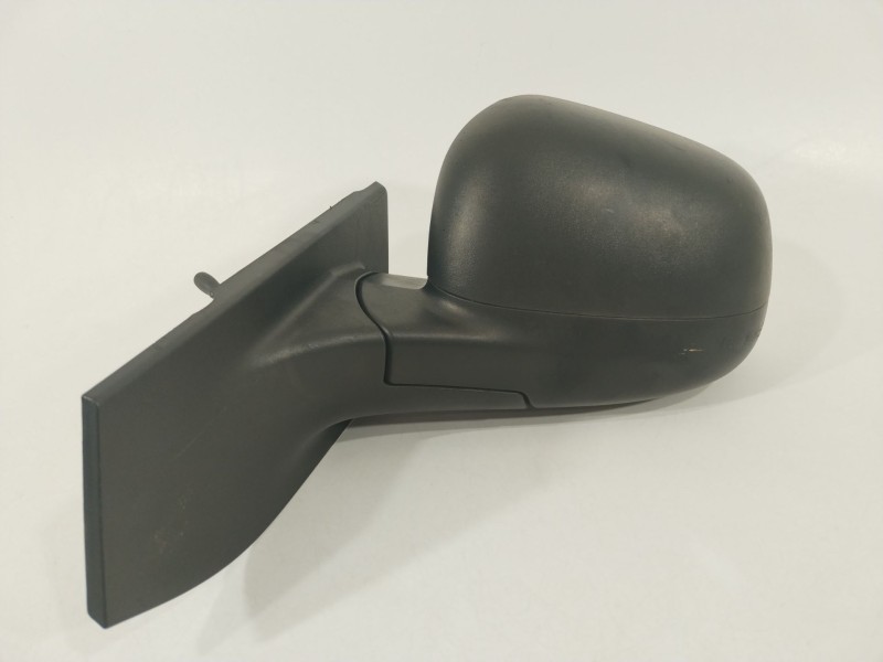 Recambio de retrovisor izquierdo para chevrolet spark basis referencia OEM IAM 95211926  