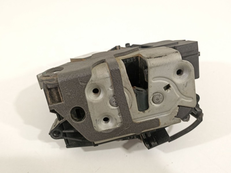 Recambio de cerradura puerta trasera izquierda para ford kuga (cbs) titanium referencia OEM IAM BM5AA26413AE  