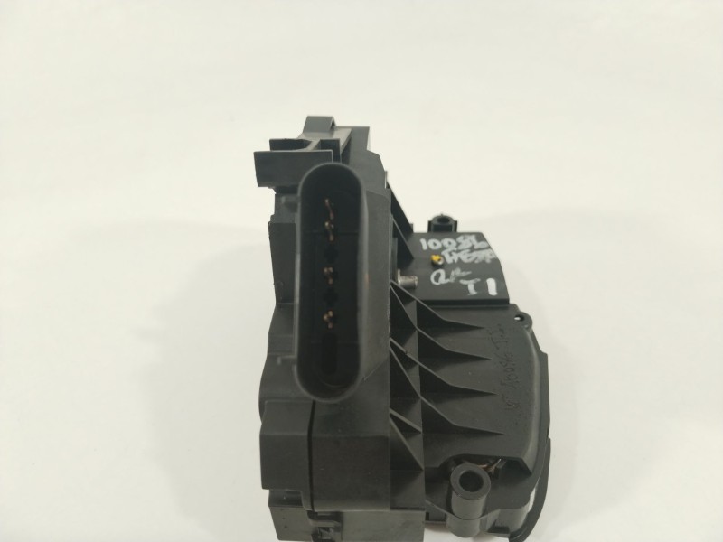 Recambio de cerradura puerta trasera izquierda para ford fiesta (cb1) ambiente referencia OEM IAM 8A6AA26413AG  