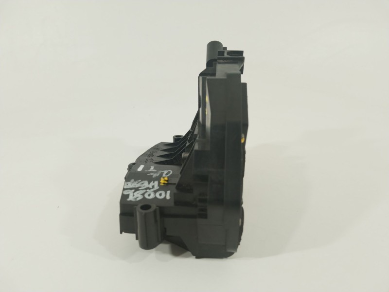 Recambio de cerradura puerta trasera izquierda para ford fiesta (cb1) ambiente referencia OEM IAM 8A6AA26413AG  