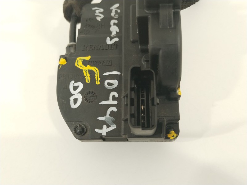 Recambio de cerradura puerta delantera derecha para renault koleos bose edition referencia OEM IAM 825037711R  