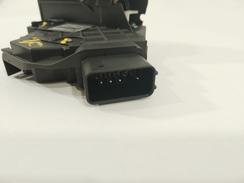 Recambio de cerradura puerta trasera izquierda para ford mondeo ber. (ca2) limited edition referencia OEM IAM 6M2AR26413BB  
