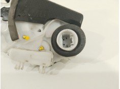 Recambio de cerradura puerta trasera izquierda para toyota yaris 1.3 16v cat referencia OEM IAM U2014120F2  690600D310 2