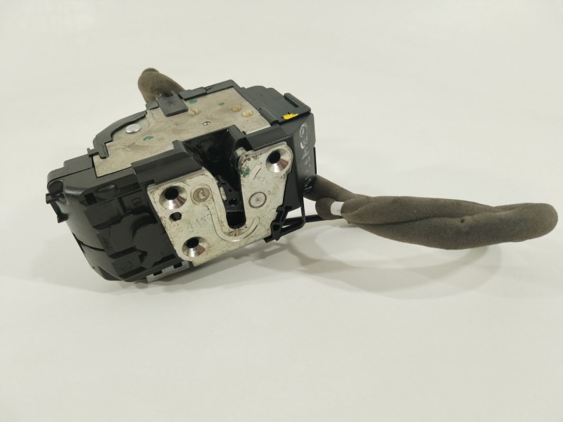 Recambio de cerradura puerta delantera derecha para nissan qashqai ii (j11, j11_) 1.5 dci referencia OEM IAM 805004EA2A  