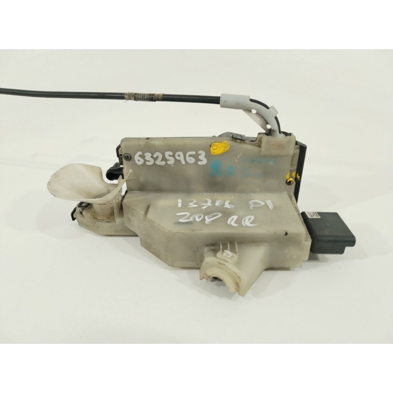 Recambio de cerradura puerta delantera izquierda para peugeot 208 i (ca_, cc_) 1.2 vti 82 referencia OEM IAM 9688080080  