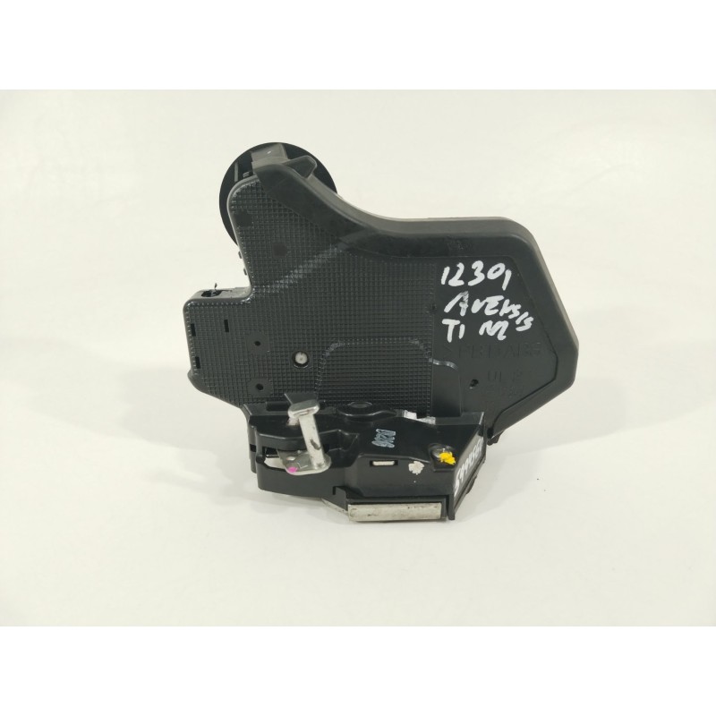 Recambio de cerradura puerta trasera izquierda para toyota avensis wagon (t25) 2.0 turbodiesel cat referencia OEM IAM 6906002102