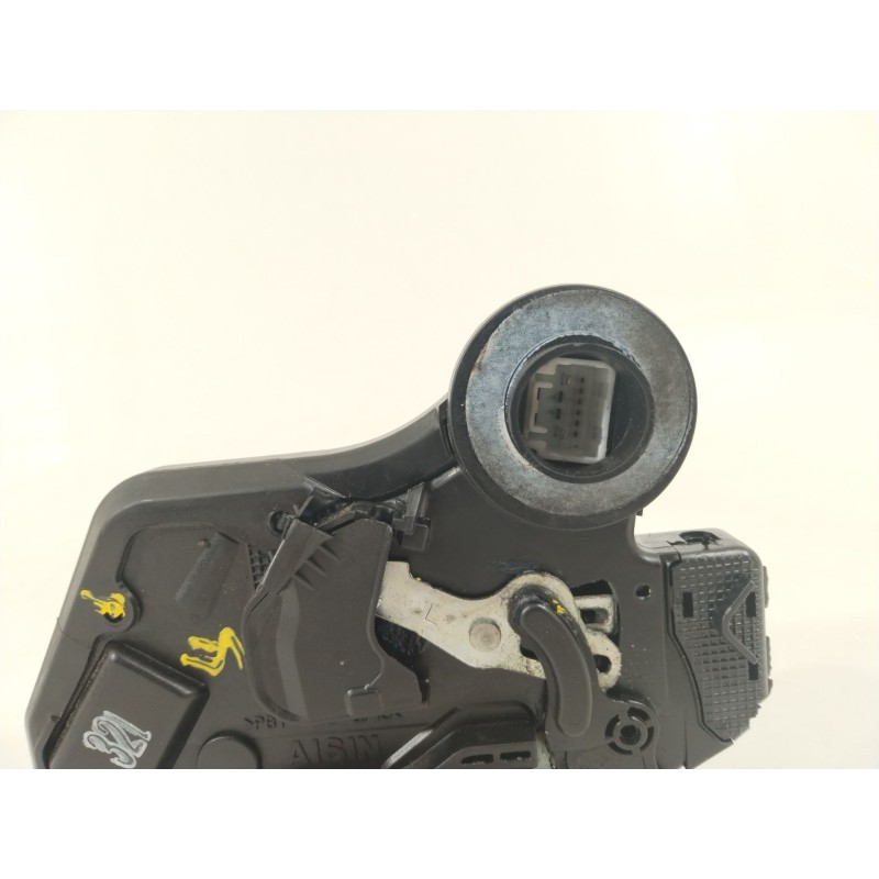 Recambio de cerradura puerta trasera izquierda para toyota avensis wagon (t25) 2.0 turbodiesel cat referencia OEM IAM 6906002102