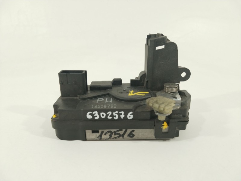 Recambio de cerradura puerta trasera derecha para opel astra h (a04) 1.3 cdti (l48) referencia OEM IAM 13210739  