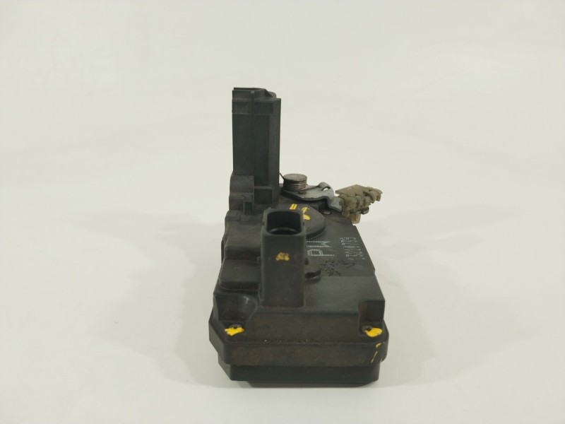 Recambio de cerradura puerta trasera derecha para opel astra h (a04) 1.3 cdti (l48) referencia OEM IAM 13210739  