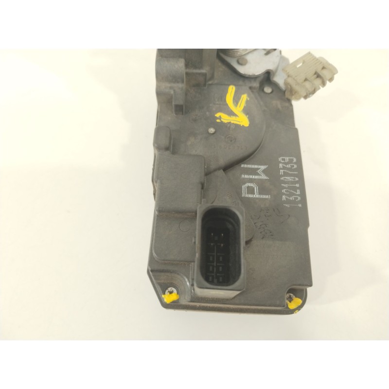 Recambio de cerradura puerta trasera derecha para opel astra h (a04) 1.3 cdti (l48) referencia OEM IAM 13210739  