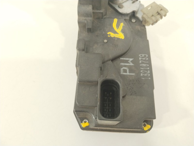 Recambio de cerradura puerta trasera derecha para opel astra h (a04) 1.3 cdti (l48) referencia OEM IAM 13210739  