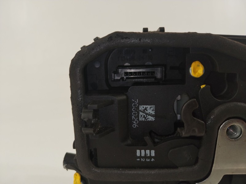 Recambio de cerradura puerta trasera derecha para bmw serie 3 berlina (e90) 320d referencia OEM IAM 51227202148  