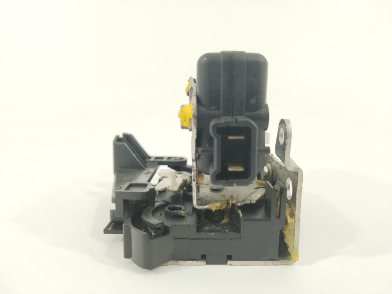 Recambio de cerradura puerta delantera derecha para dacia duster (hs_) 1.5 dci (hsaj) referencia OEM IAM 8200735224  