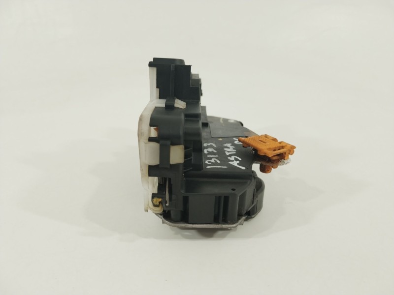 Recambio de cerradura puerta delantera izquierda para opel astra j sports tourer enjoy referencia OEM IAM 3023881LH  