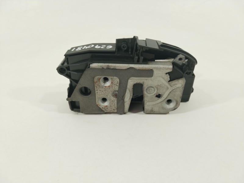 Recambio de cerradura puerta delantera derecha para ford focus iii sedán 1.6 ti referencia OEM IAM 921760102  