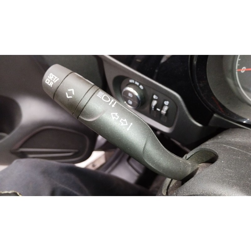 Recambio de mando intermitentes para opel corsa f (p2jo) 1.5 (68) referencia OEM IAM 98213639YX  