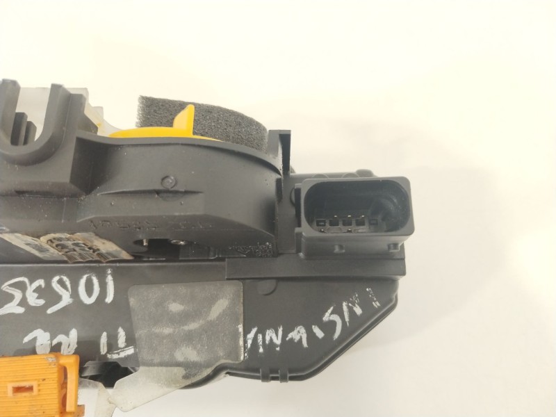 Recambio de cerradura puerta trasera izquierda para opel insignia berlina 2.0 cdti referencia OEM IAM 13579557  