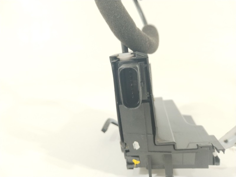 Recambio de cerradura puerta trasera izquierda para peugeot 308 style referencia OEM IAM 9810309980  