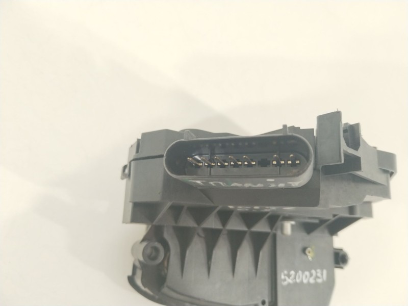 Recambio de cerradura puerta delantera izquierda para ford tourneo connect trend referencia OEM IAM 2049023  