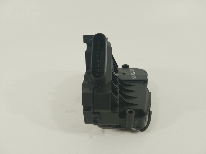 Recambio de cerradura puerta delantera izquierda para ford tourneo connect trend referencia OEM IAM 2049023  