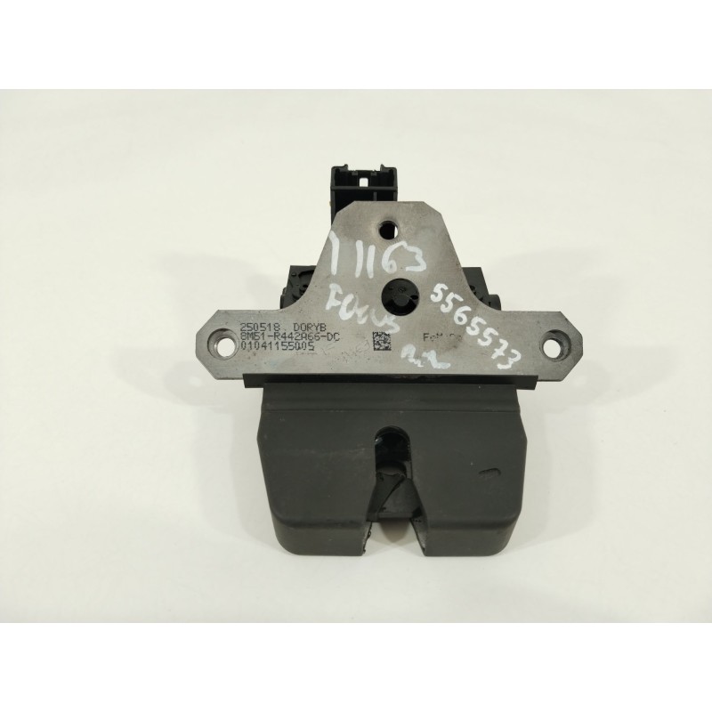 Recambio de cerradura maletero / porton para ford focus turn. st-line b&r referencia OEM IAM 1041155005  8M51R442A66DC
