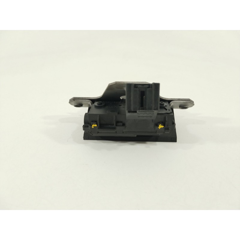 Recambio de cerradura maletero / porton para ford focus turn. st-line b&r referencia OEM IAM 1041155005  8M51R442A66DC