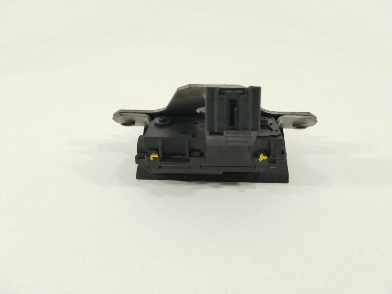 Recambio de cerradura maletero / porton para ford focus turn. st-line b&r referencia OEM IAM 1041155005  8M51R442A66DC