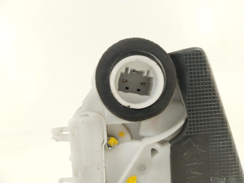 Recambio de cerradura puerta trasera derecha para toyota yaris active referencia OEM IAM 02014110F1  