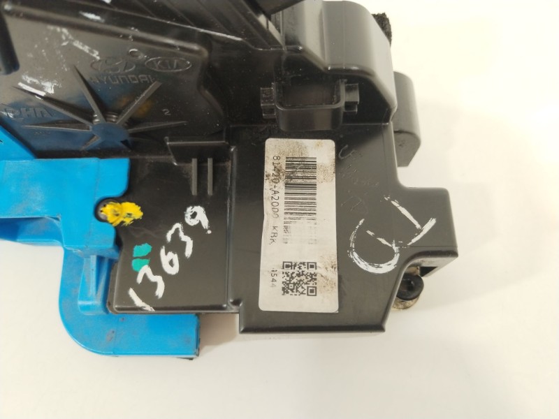 Recambio de cerradura puerta trasera derecha para kia cee´d (jd) 1.4 cvvt referencia OEM IAM 81420A2000  