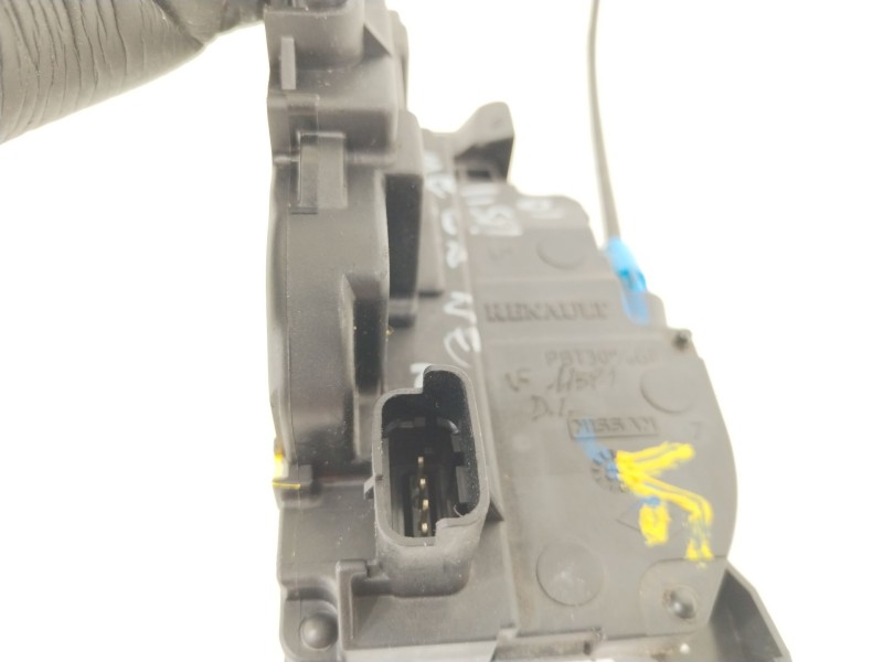 Recambio de cerradura puerta delantera izquierda para renault megane iii berlina 5 p dynamique referencia OEM IAM 805030001R  