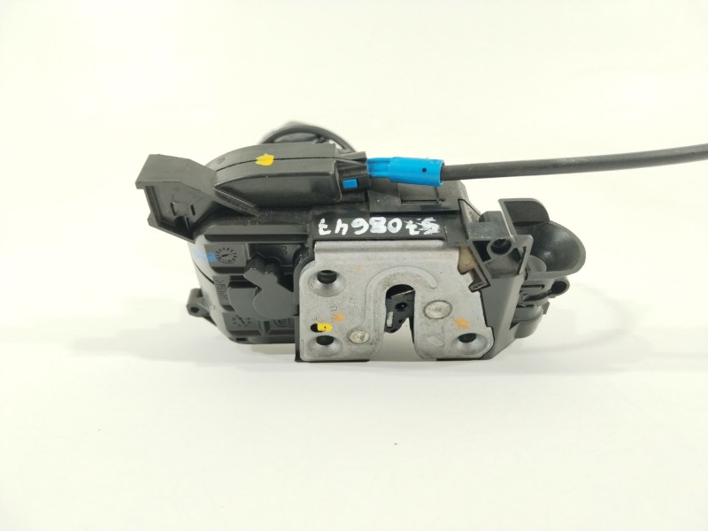 Recambio de cerradura puerta delantera izquierda para renault megane iii berlina 5 p dynamique referencia OEM IAM 805030001R  