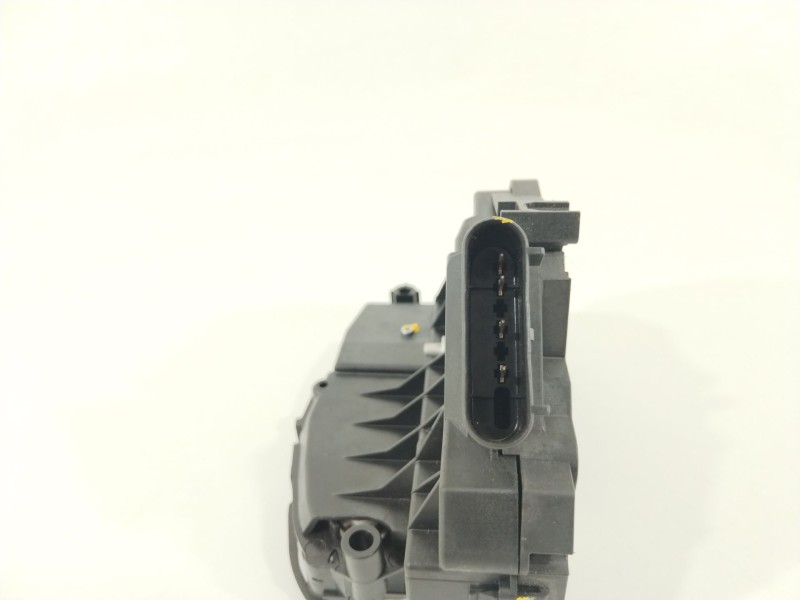 Recambio de cerradura puerta delantera derecha para ford focus lim. (cb8) edition referencia OEM IAM 921760104  