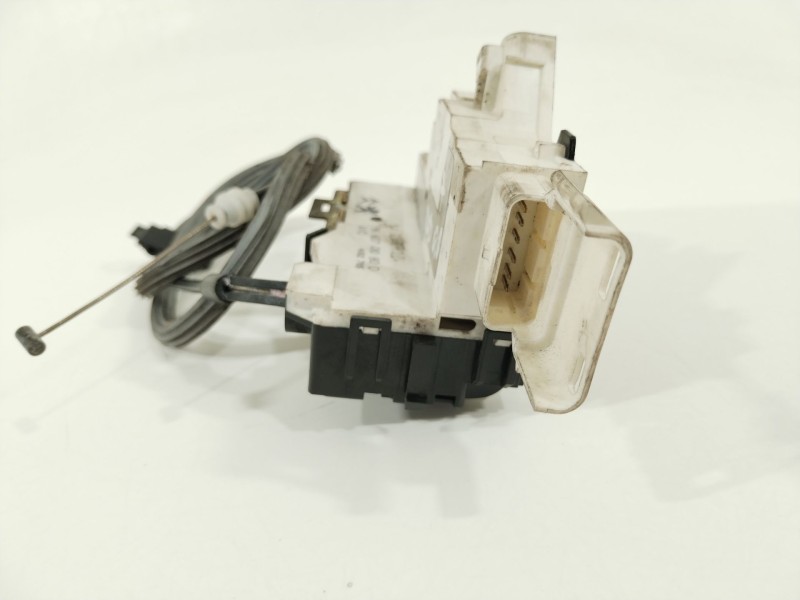 Recambio de cerradura puerta delantera derecha para peugeot 1007 dolce referencia OEM IAM 9660701080D  