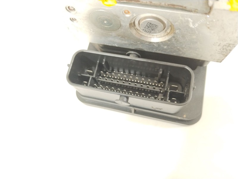 Recambio de abs para opel corsa f (p2jo) 1.5 (68) referencia OEM IAM 9839933780  