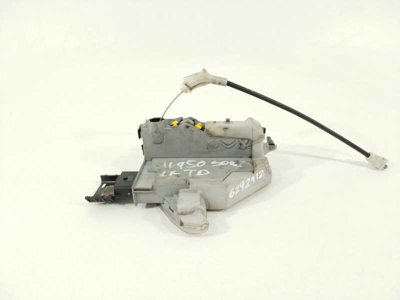 Recambio de cerradura puerta trasera derecha para peugeot 5008 premium referencia OEM IAM 9800624180  