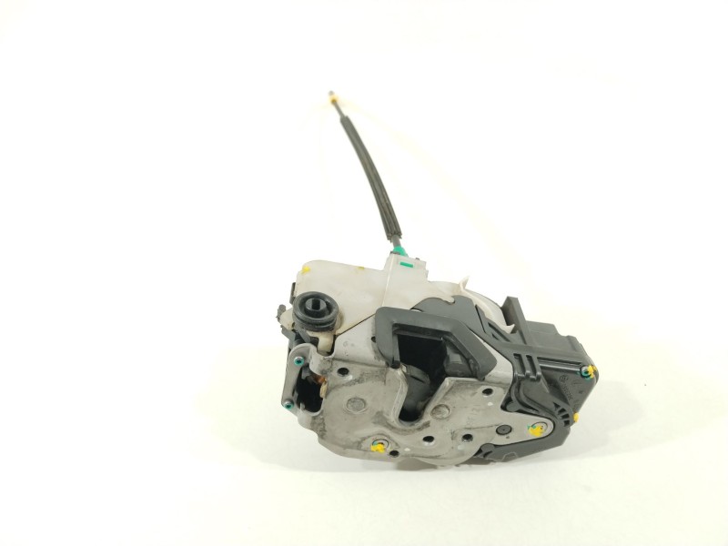 Recambio de cerradura puerta trasera derecha para chevrolet cruze lt referencia OEM IAM 13579566  